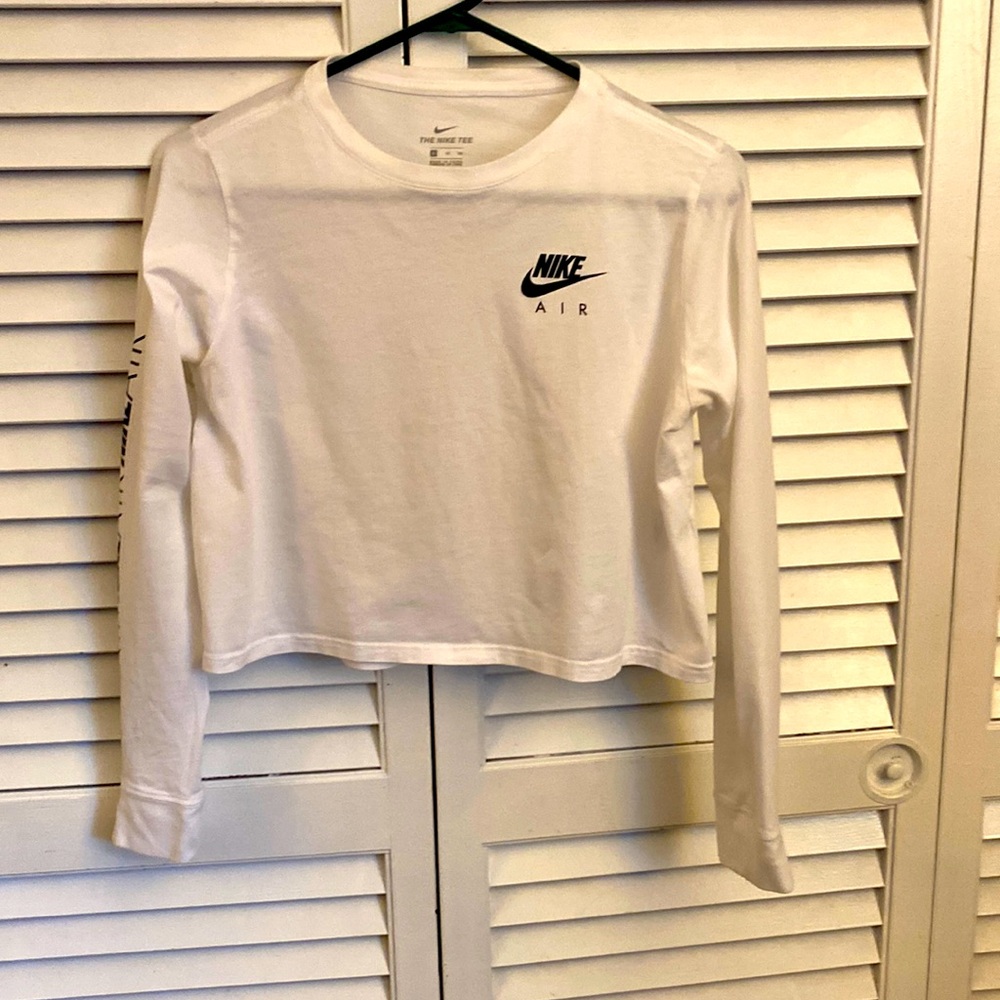 Nike Girls Long Sleeved Short Shirt Tee